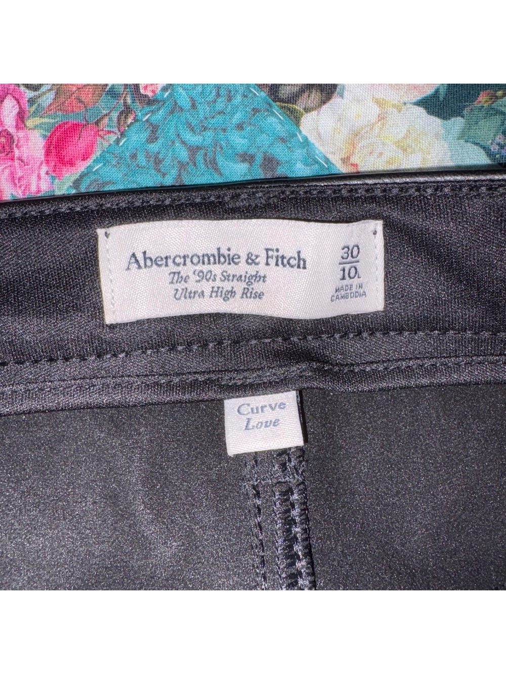 Abercrombie & Fitch 30/10L The '90s Straight Ultra High Rise Faux Leather Pants - Picture 4 of 9